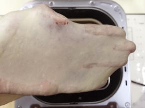 3. 揉至完成扩展出薄膜