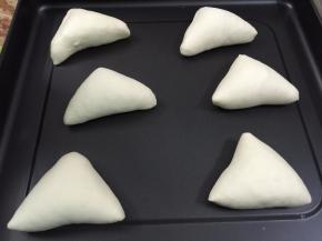 11. 整型好进行发酵至1.5倍大