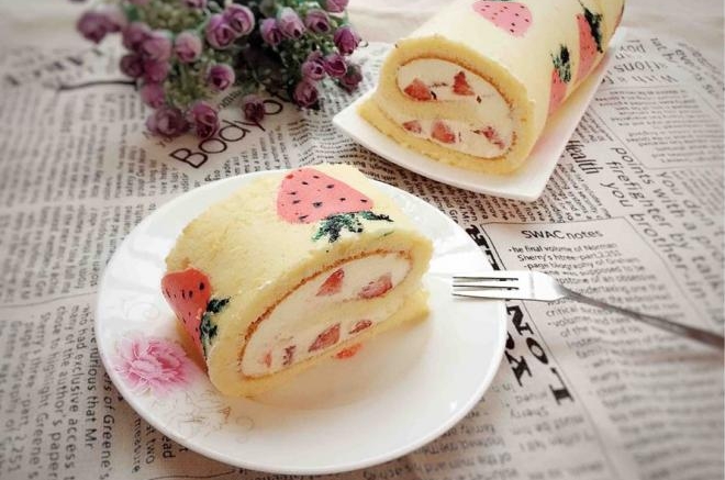 草莓蛋糕卷