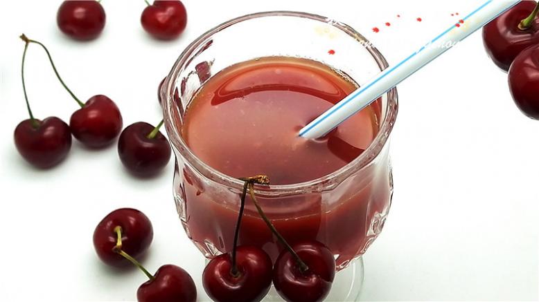 鲜榨樱桃汁