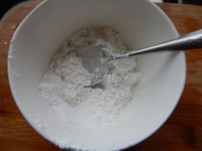 糯米粉加入清水