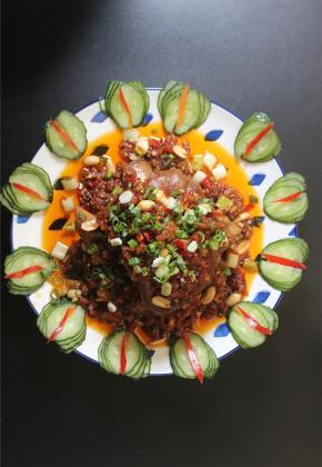 好吃的鱼香肘子就可以上桌了