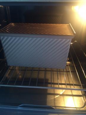 放烤箱下层上下火175度45分钟，温度要根据自己的烤箱来调整