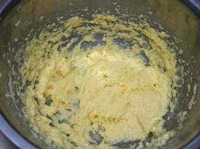 充分混合均匀，无需打发；