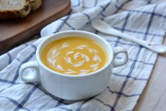 原味的更健康，如果小孩子要喝甜的，可以适量加糖