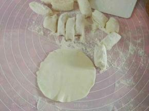 醒20分钟，下挤子，擀饺子皮