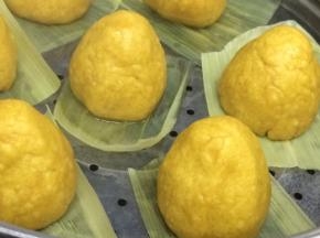 蒸好以后，在锅里闷三分钟拿出