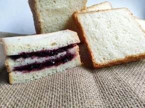 夹蓝莓酱也好吃