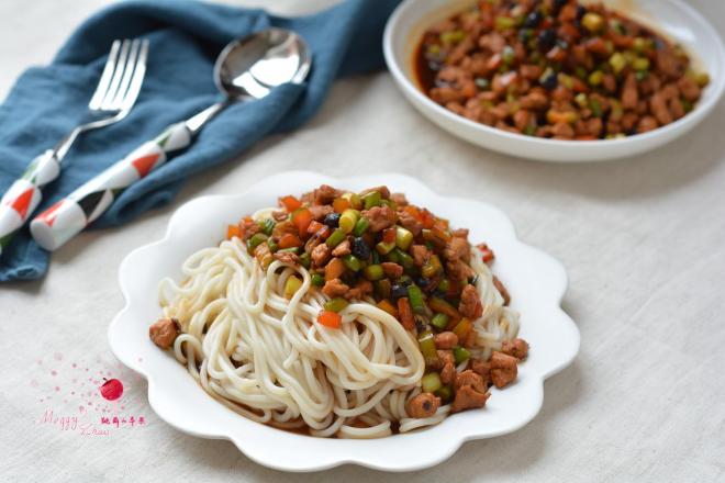 香辣三丁拌面条