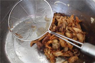炸干水分、成金黄色捞起