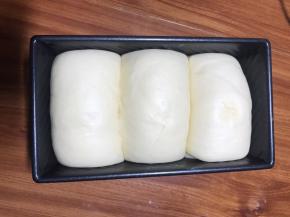 9分满左右，盖好盖子，烤箱预热165度