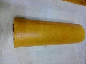 定型半小时后可以切片。也可以在中间夹入果酱、奶油、水果等。