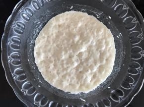 波兰种发酵至这样表面有很多小泡泡的状态就可以了。