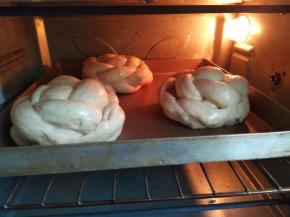 烤箱中层180℃预热5分钟，烤22分钟