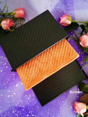 模具非常光滑，一倒就出来了！