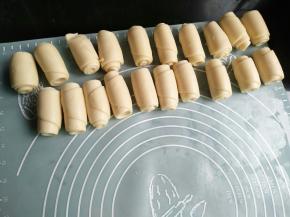 依次卷好盖，保鲜膜