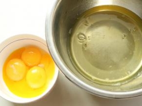蛋白蛋黄分离。