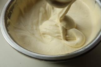 再次混合均匀，蛋糕糊就做好了。