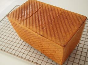 烤箱预热至180度，中下层上下火，35分钟左右即可