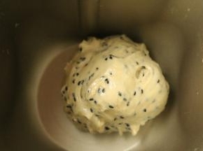 总共揉了两个面团程序，共半个小时。