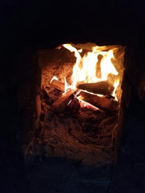 柴火慢慢烧5个小时（可以电饭锅或者高压锅）