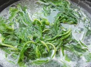 水开抄下捞出。