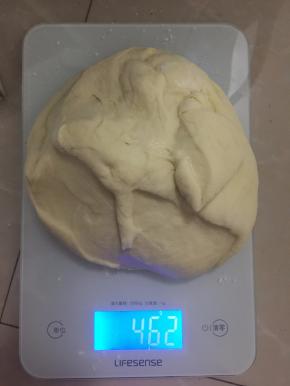 分成等量的两大份