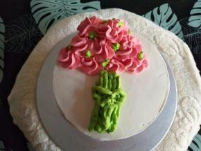 绿色奶油挤花枝，和叶子