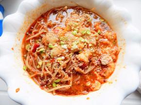 撒上小葱及芝麻