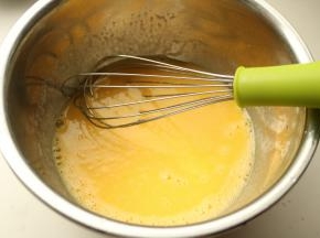 再次混合均匀，很细腻。