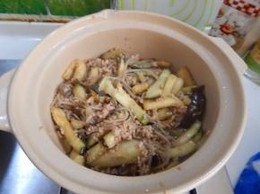 然后转至砂锅里