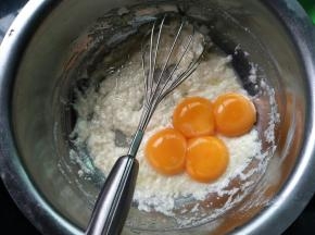 加入蛋黄