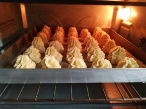 160℃烤35分钟，注意观察哦别烤焦了