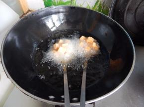 炸一分钟就脱模了