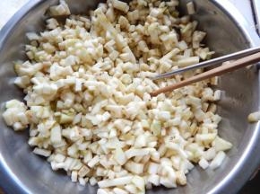 搅拌均匀腌半小时