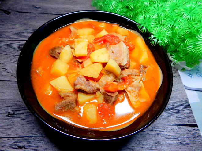 番茄土豆牛肉汤