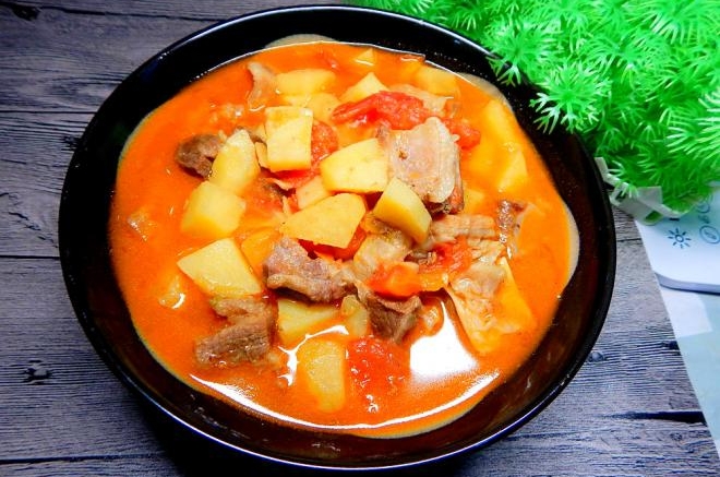 番茄土豆牛肉汤