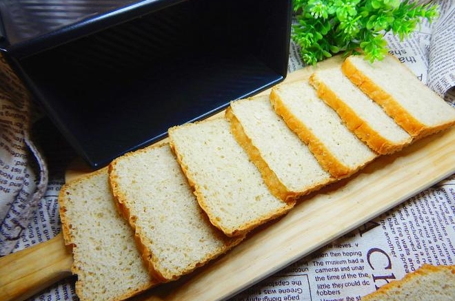 #学厨黑金刚土司盒#红豆薏仁土司