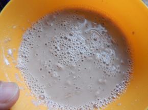 红豆薏仁粉加入180克水搅拌开