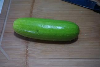 西葫芦洗净