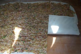 右下角这块向上折