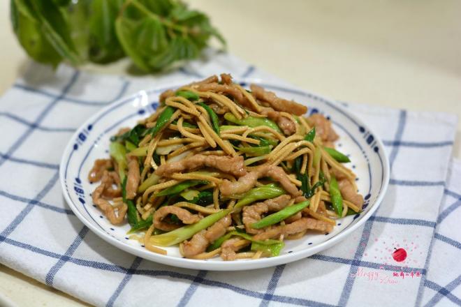 牛肉青蒜豆腐丝