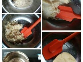 先做油皮，中筋面粉、糖和猪油放入容器里；用刮刀翻拌均揉成团匀；小奶锅里的水加热，煮沸（沸水只需要45克哦）；倒入容器里，快速的混合均匀；
