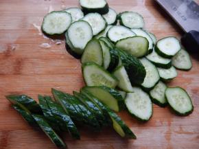 黄瓜切片