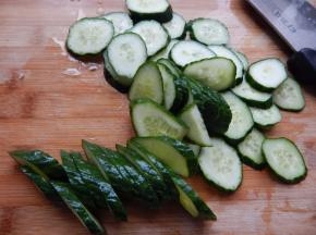 黄瓜切片