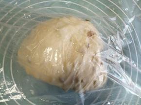 盖保鲜膜室温醒面30分钟