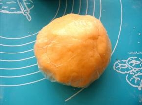 放入冰箱冷藏一小时；