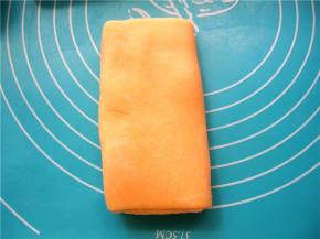 再折叠成四折；