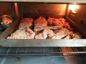 烤箱中层200℃，预热5分钟，烤25分钟