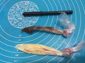 14. 色素笔，或者巧克力来画小兔子表情